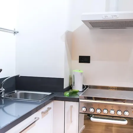 La Piazzetta Delle Erbe *