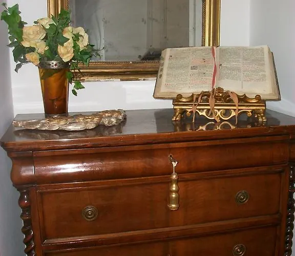 La Piazzetta Delle Erbe